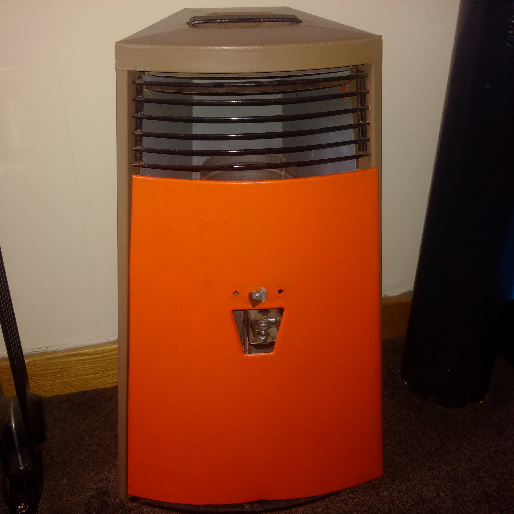 SAVE heaps on heating! Valor Viceroy Paraffin Heater Excellent