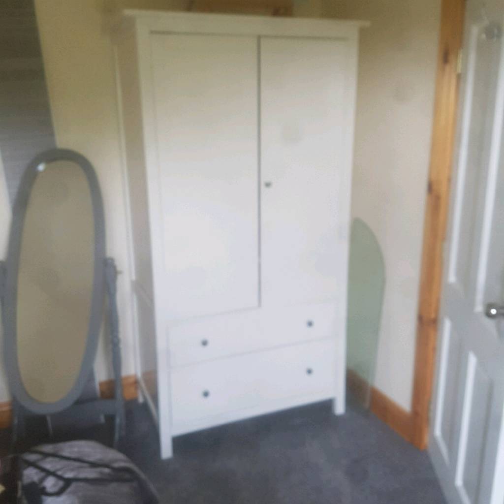 Ikea double wardrobe with locking doors and 2 drawers like new in
