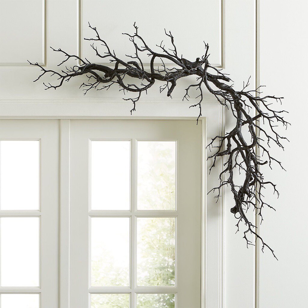 Crate & Barrel Artificial Manzanita Spooky Black Branches Garland
