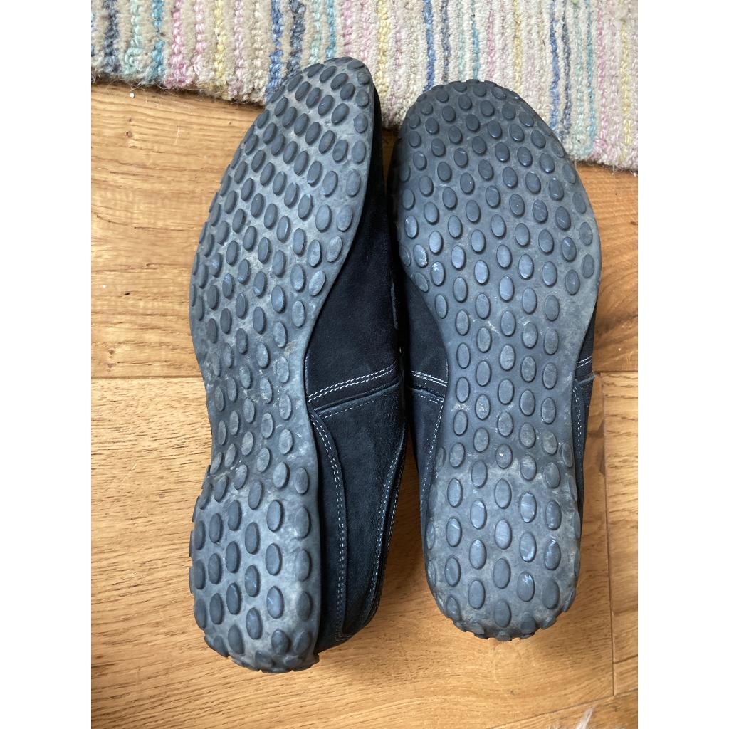 size 4.5 black trainers