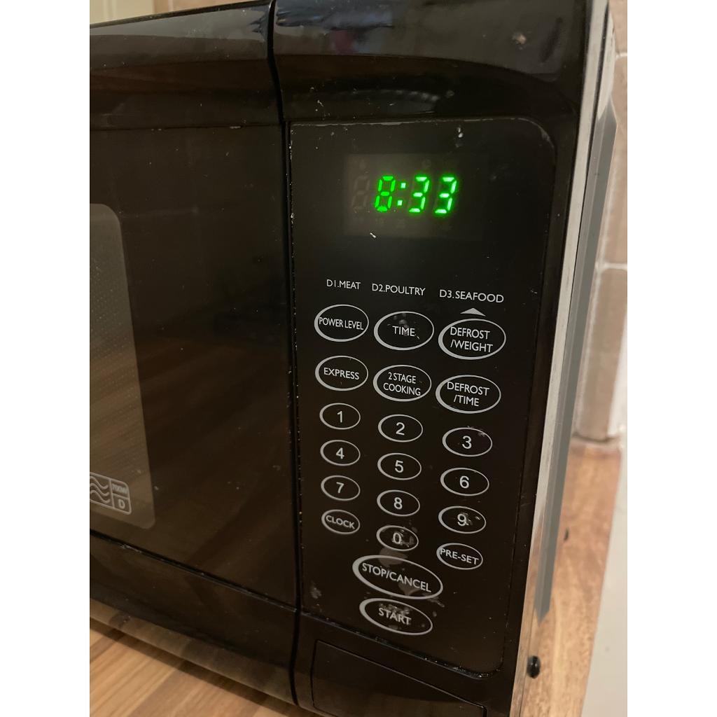Cookworks 700W Standard Microwave EM7Black in Didsbury, Manchester