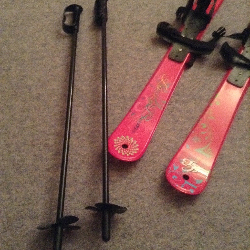 Kid's First Skis. Adjustable fit toddler to 4/5 yrs.Very sturdy and