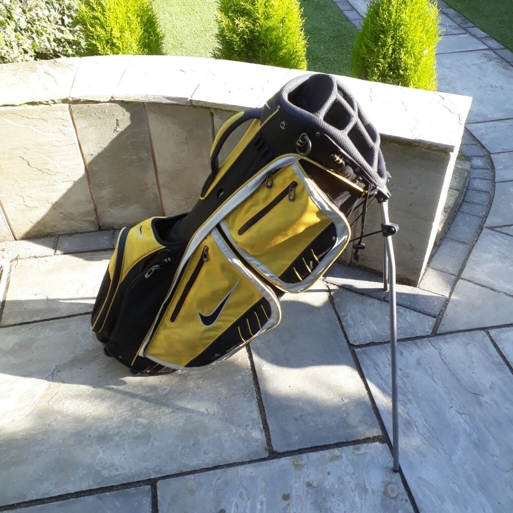 Nike golf bag in Rochdale, Manchester Gumtree