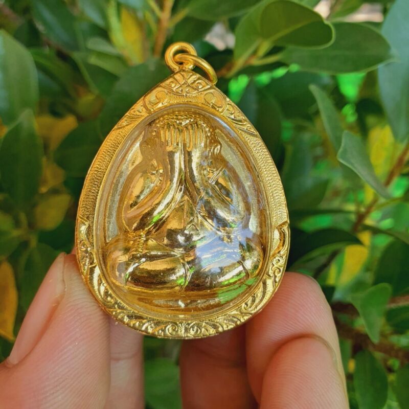 Phra Pidta 7 Round Gold Micron Case Plated Pendant Wat Boworn Thai Buddha Amulet