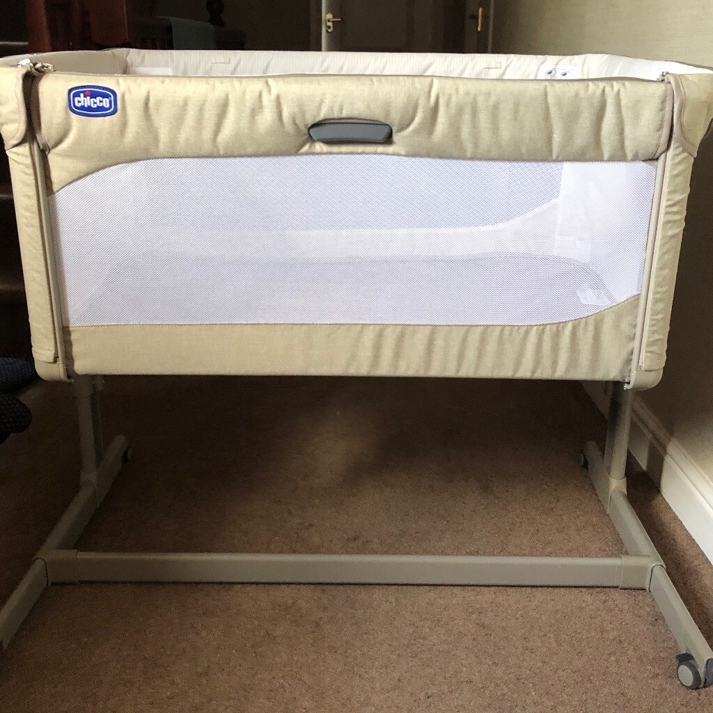 chicco next to me rocking crib