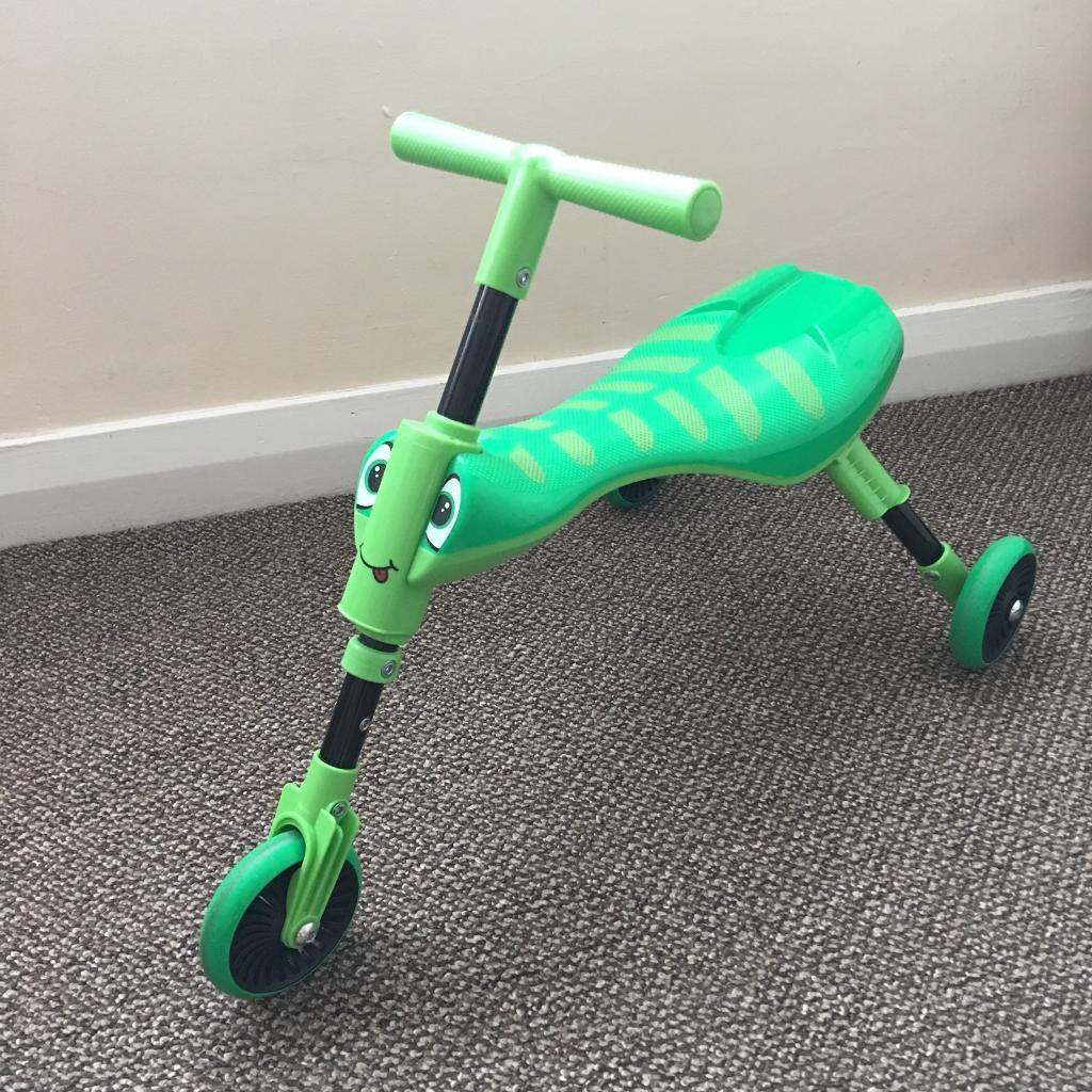 green scuttlebug