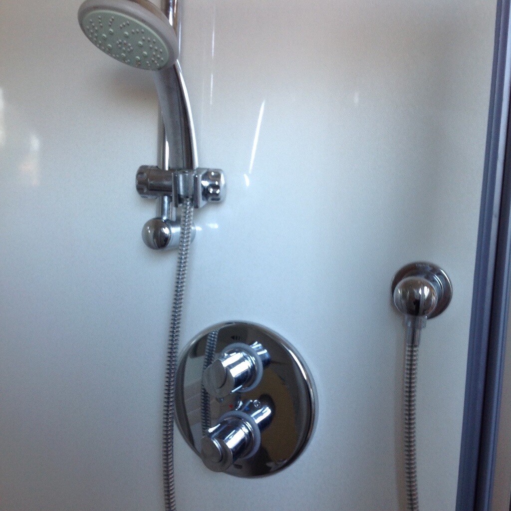 Grohe concealed thermostatic shower mixer Valve and shower head in