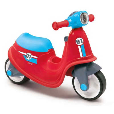 correpasillos vespa chicco