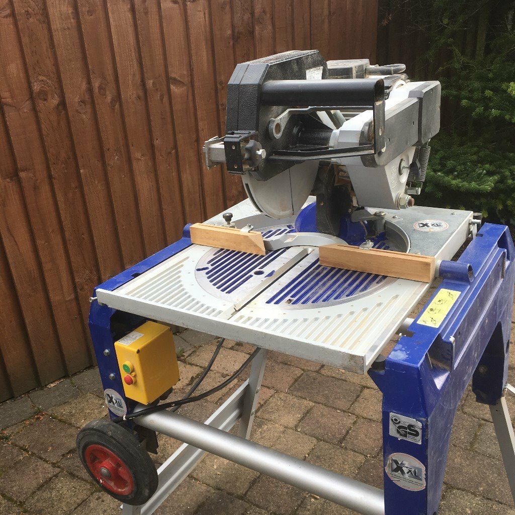 Combined Mitre saw flip over table saw by Elektra Beckum in