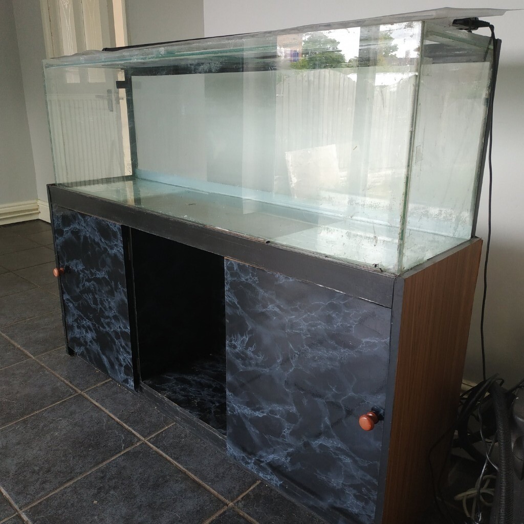 Large long fish tank for sale in Sutton Coldfield, West Midlands