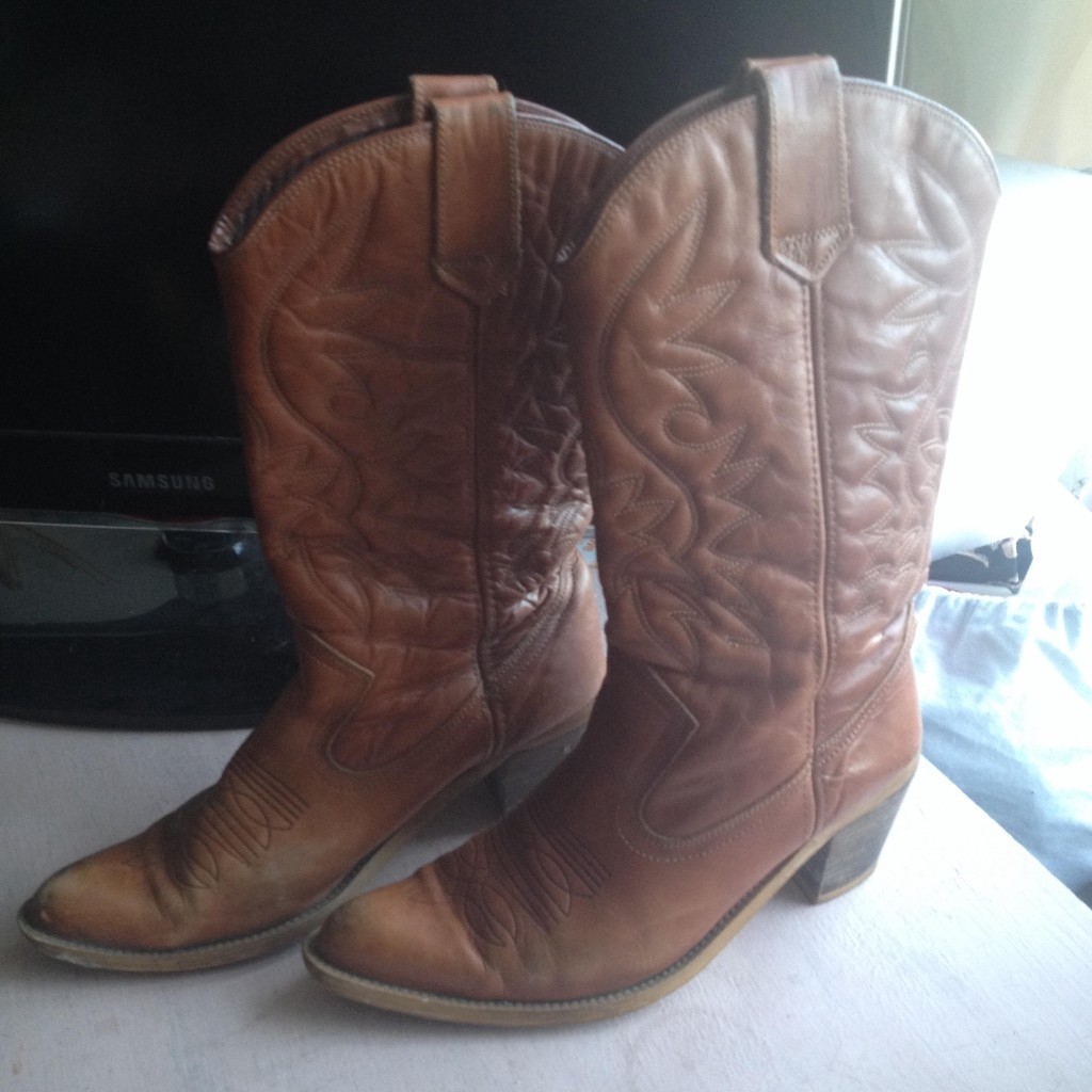 Womens Size 7 Leather Cowboy Boots in Tan. in Leith Walk, Edinburgh