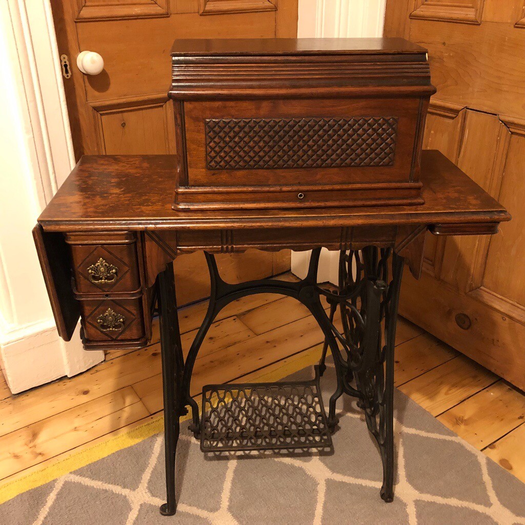 Stunning Singer sewing machine table in Southside, Glasgow Gumtree