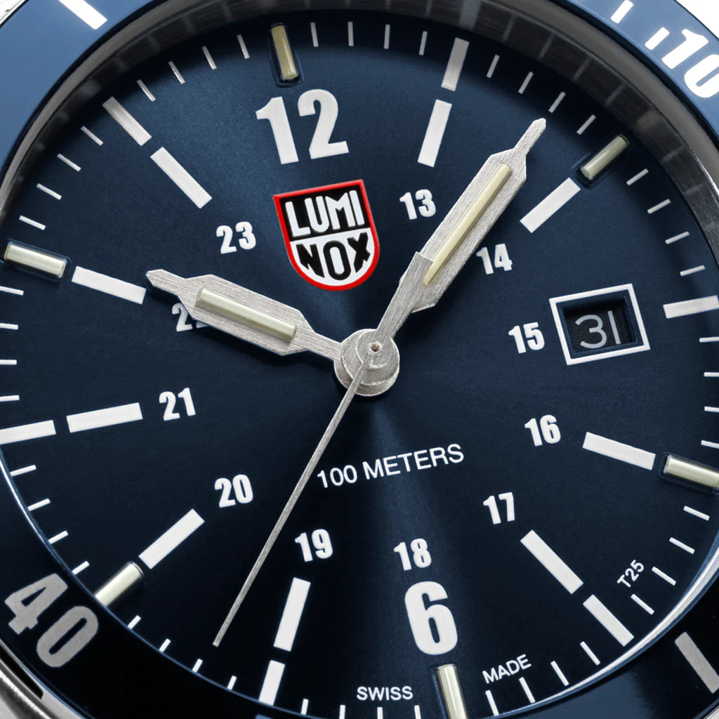 Pre-owned Luminox Sports Timer Sapphire Crystal Blue Dial Men's Watch Xs.0913