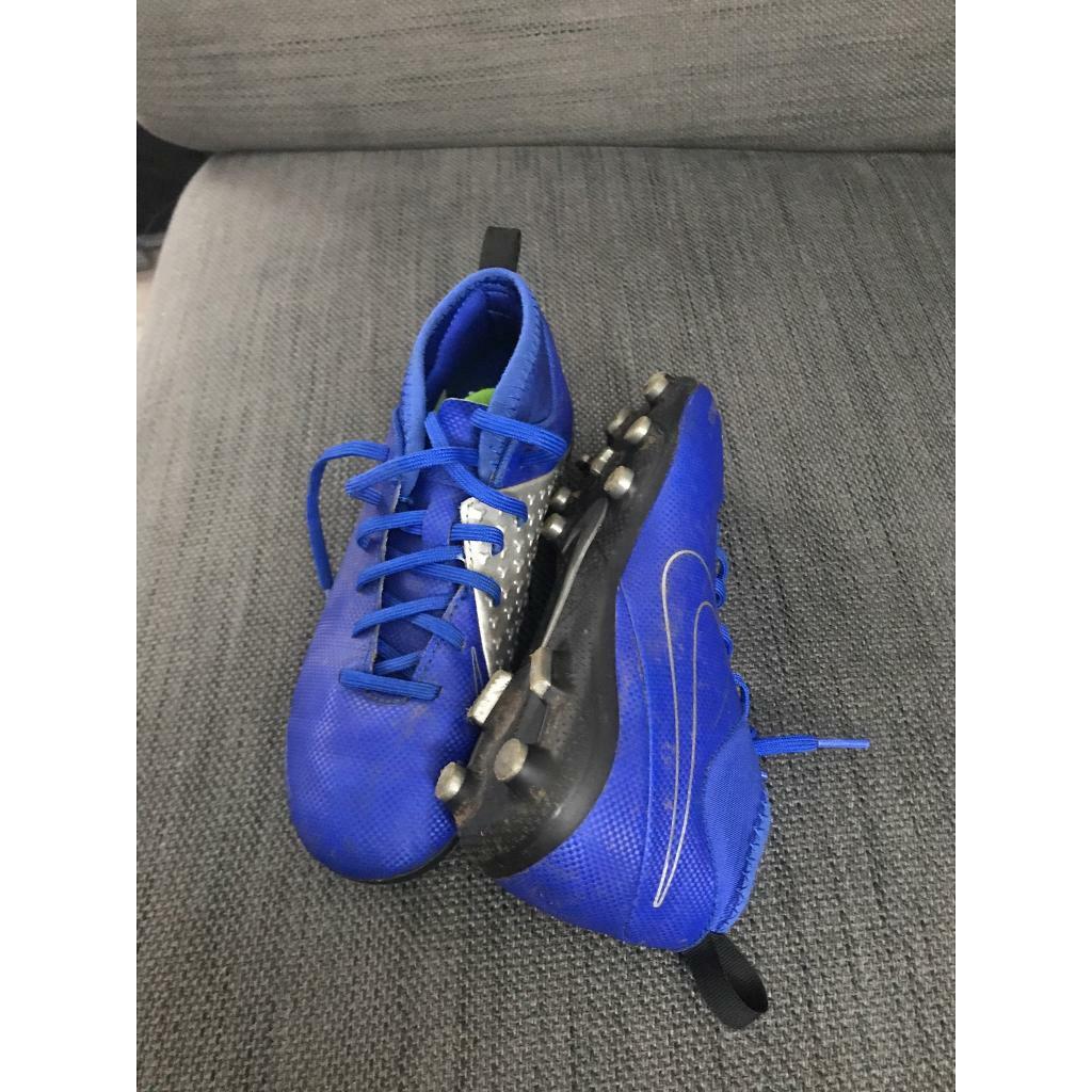 Nike football boots kids 1.5 in Cambuslang, Glasgow Gumtree