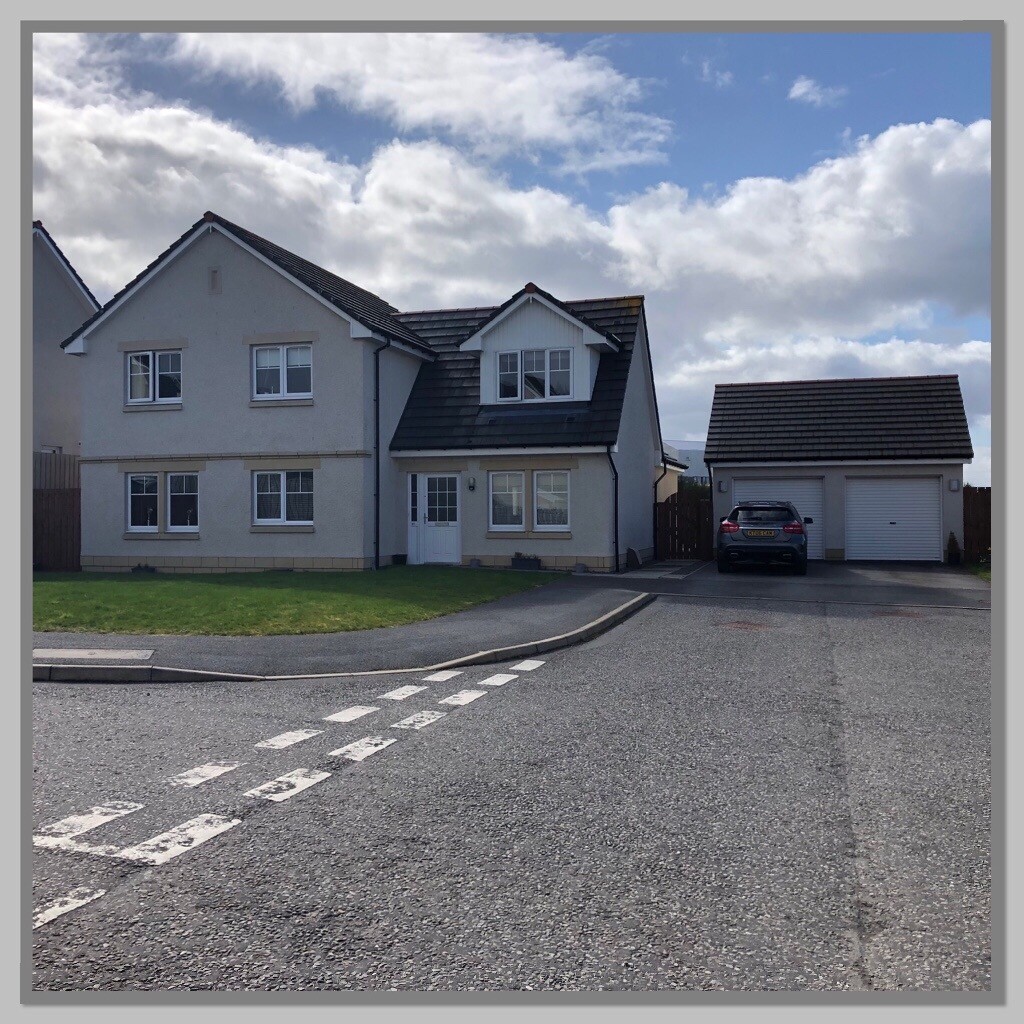 4/5 Bed detached house Inverness Milton of Leys in Inverness