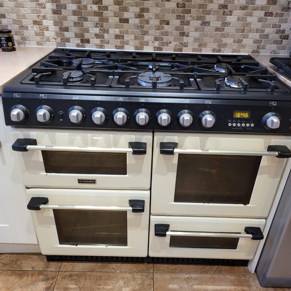 Hotpoint Cannon Gas Range Cooker CH10755GFS (H90 x W100 x D60cm) in
