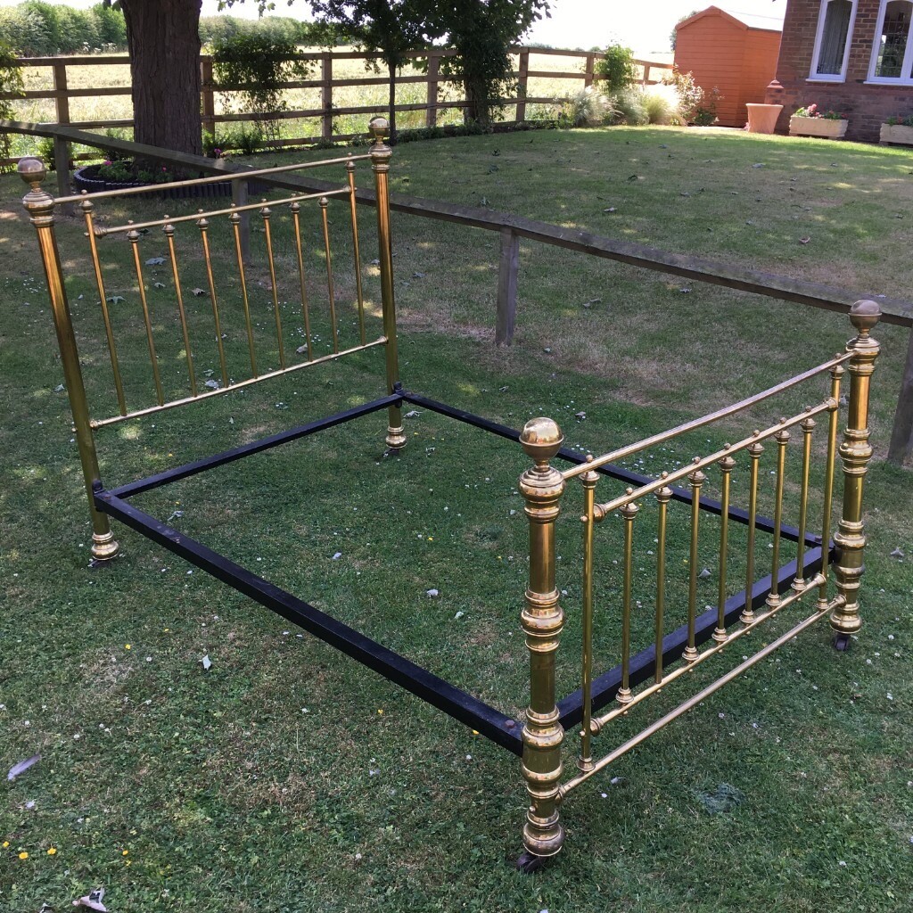 Beautiful antique brass bed frame in Chinnor, Oxfordshire Gumtree
