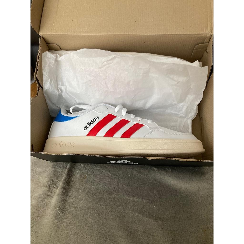 adidas breaknet trainers