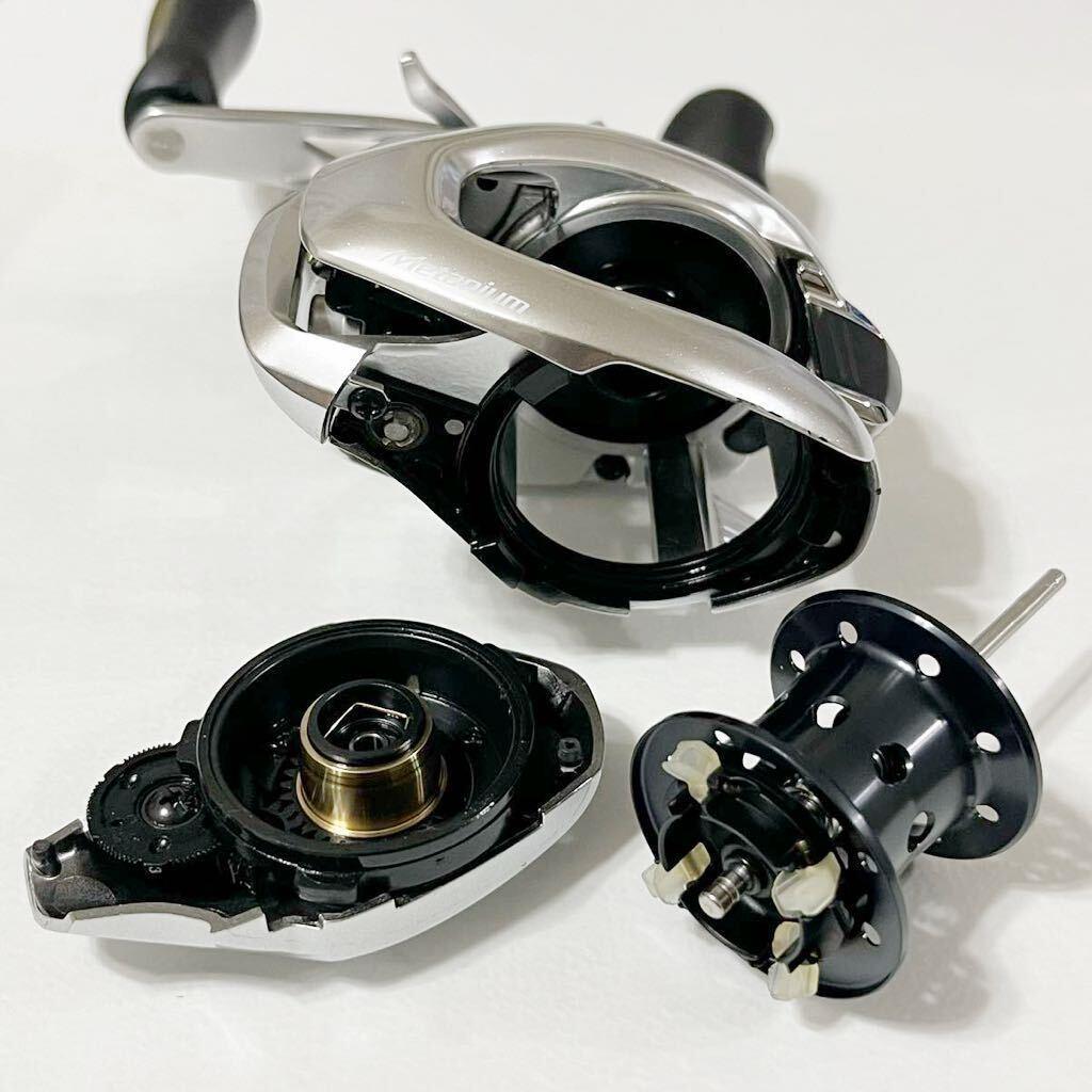 Shimano 16 Metanium MGL HG 7.4:1 Right Handle Baitcast