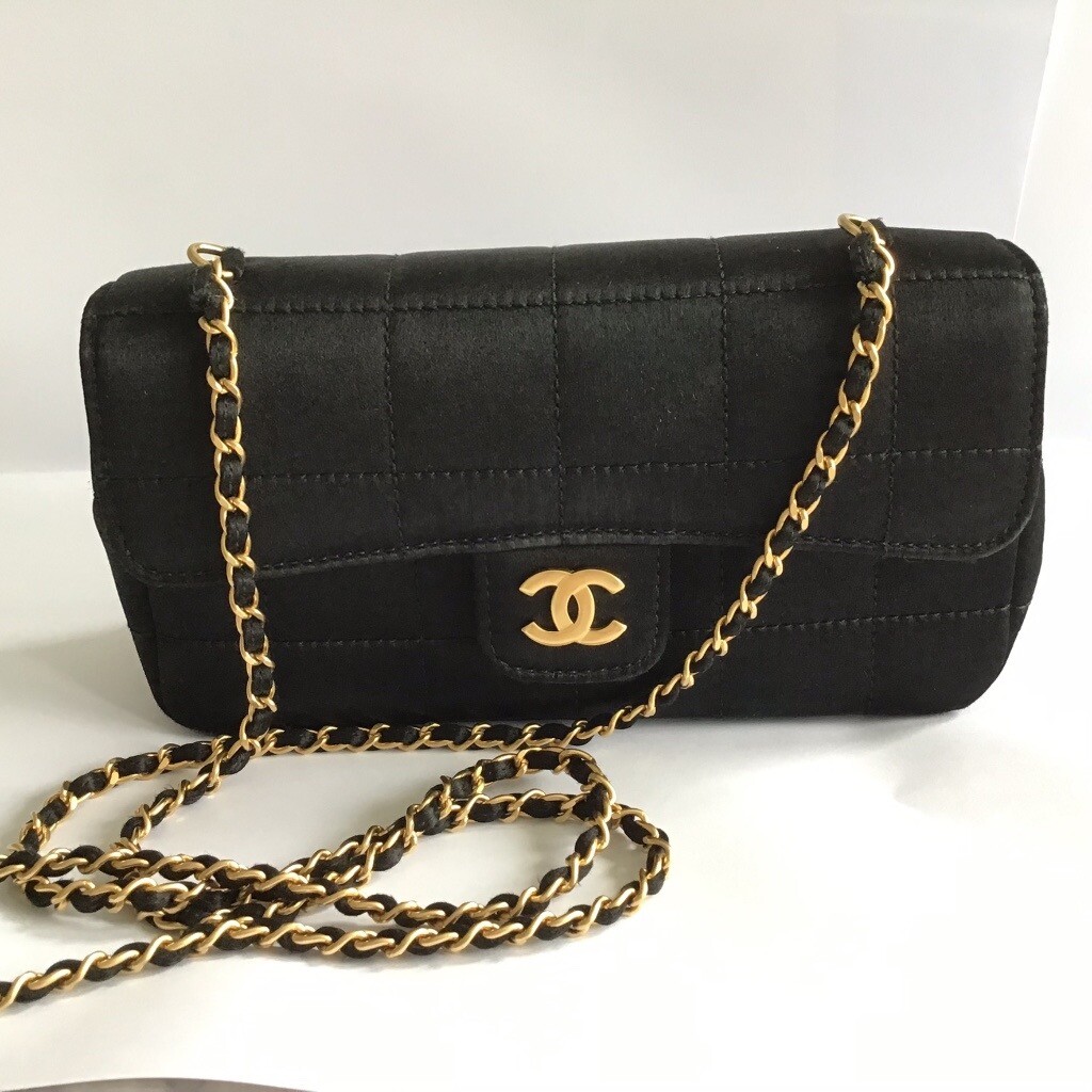 Authentic Chanel mini flap Camellia evening bag. Black Satin in
