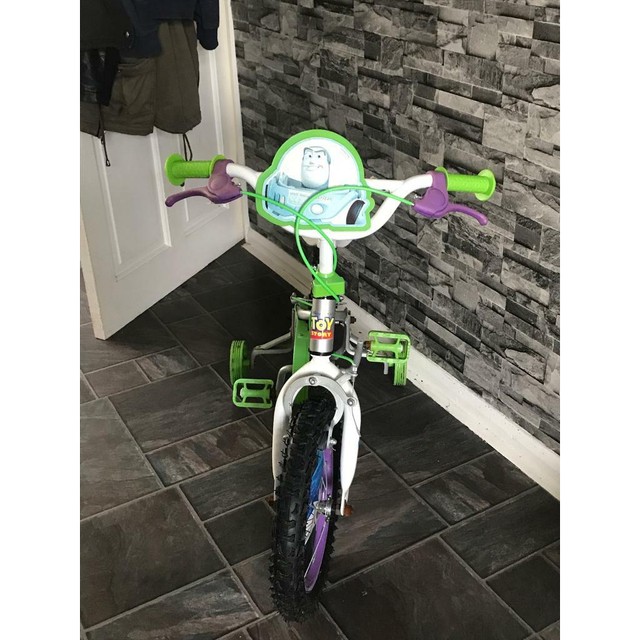 toy story bike halfords