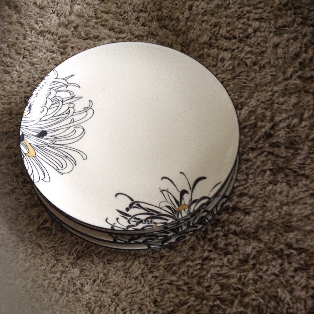 Denby Monsoon Chrysanthemum Dinner Plates X 4 in Chesterfield