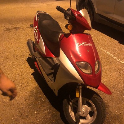 moped scooter gas