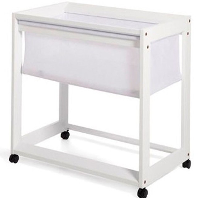 boori waratah bassinet