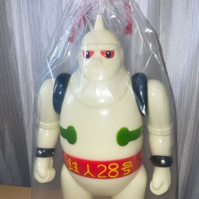 M1GO Deluxe Tetsujin 28 Glow in the Dark Soft Vinyl Action Figure From Japan