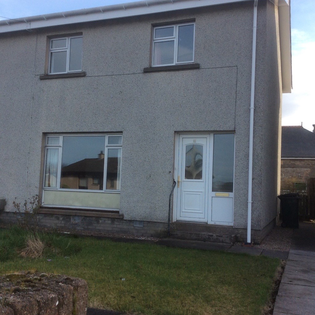 3 bedroomed semi detached house in Keith available to rent. in Keith