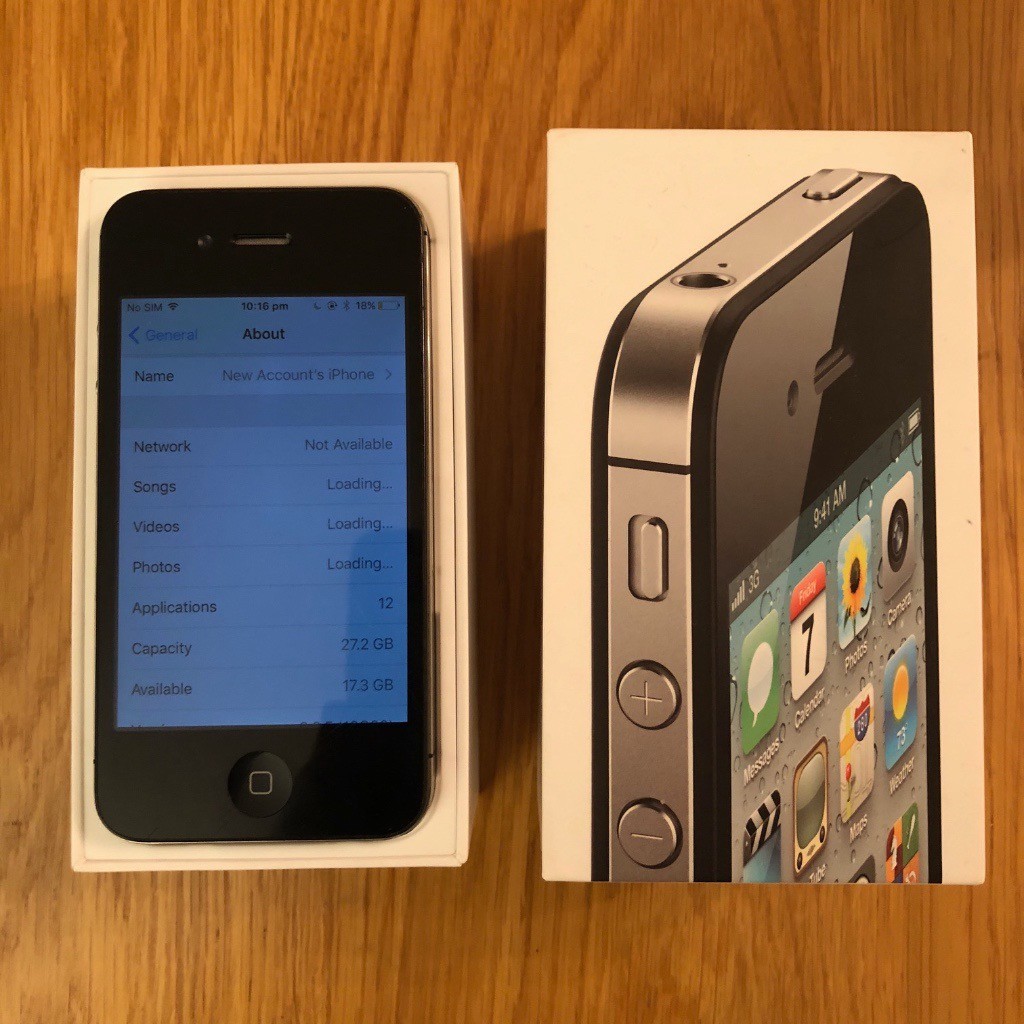 For Sale iPhone 4s in Black, 32GB (unlocked for any network). In