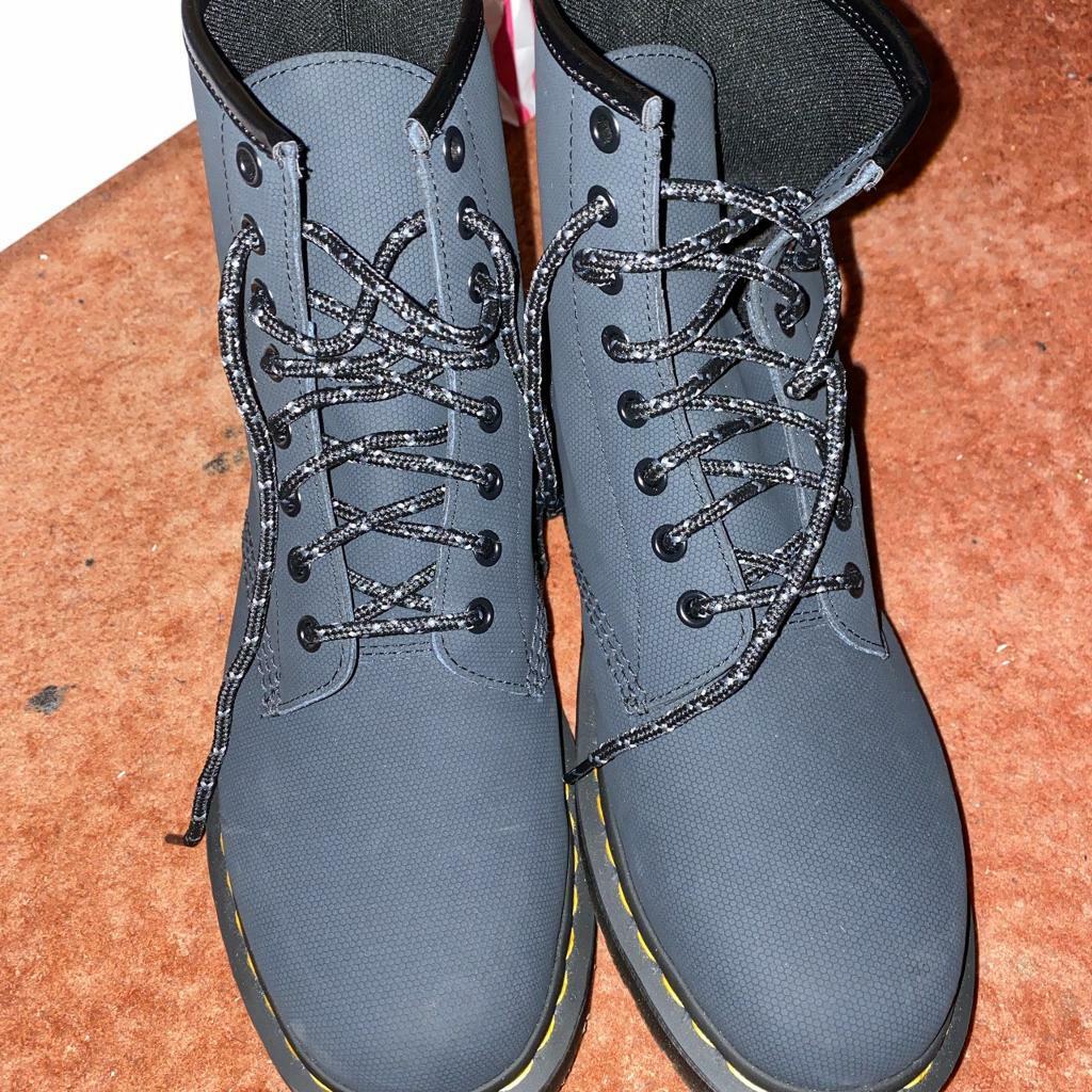 mens size 8 doc martens