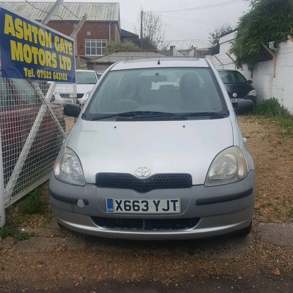 Toyota Yaris 1.3 silver 5door in Ashton, Bristol Gumtree