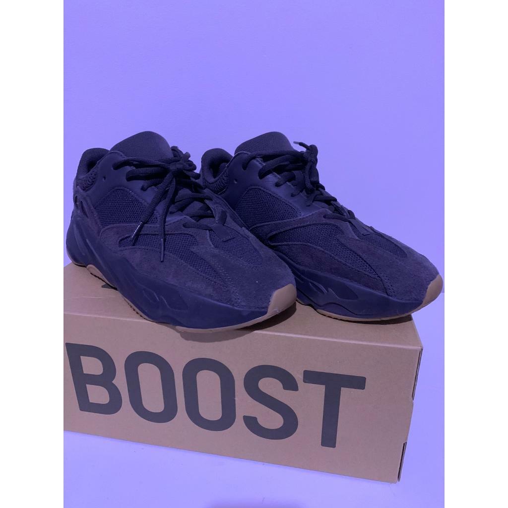 yeezy boost 700 utility black uk