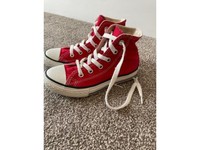 Girls Converse red high tops Sz 11.5 Excellent Condition 