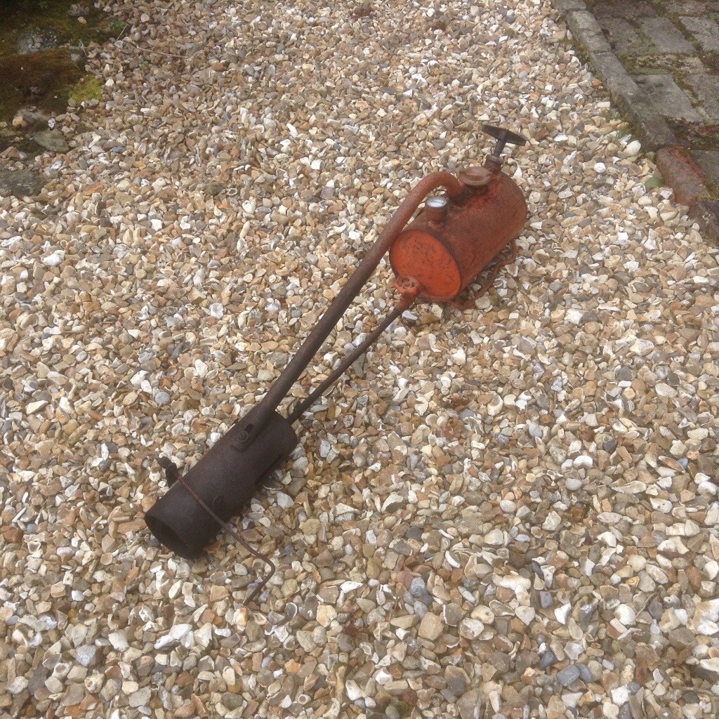 Sheen X 500 flame gun. Paraffin weed burner. The organic way to kill