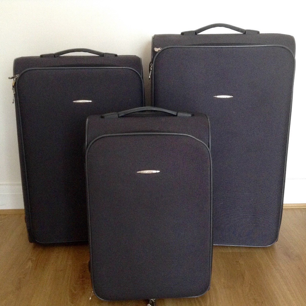TRIPP Luggage Set of 3 Wheeled Suitcases Large Medium Small in