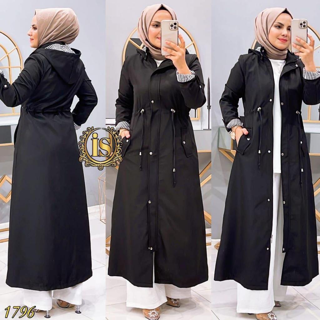 Black long women raincoat size 14 | in 