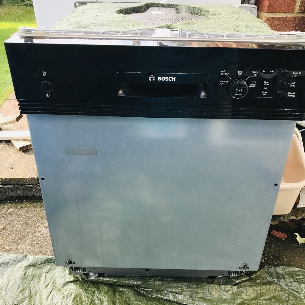 **BOSCH SEMI INTEGRATED DISHWASHER**A+ ENERGY RATING**FULLY WORKING