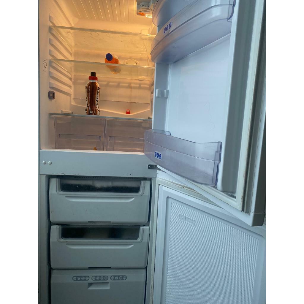 whirpool fridge/freezer in Pollokshields, Glasgow Gumtree