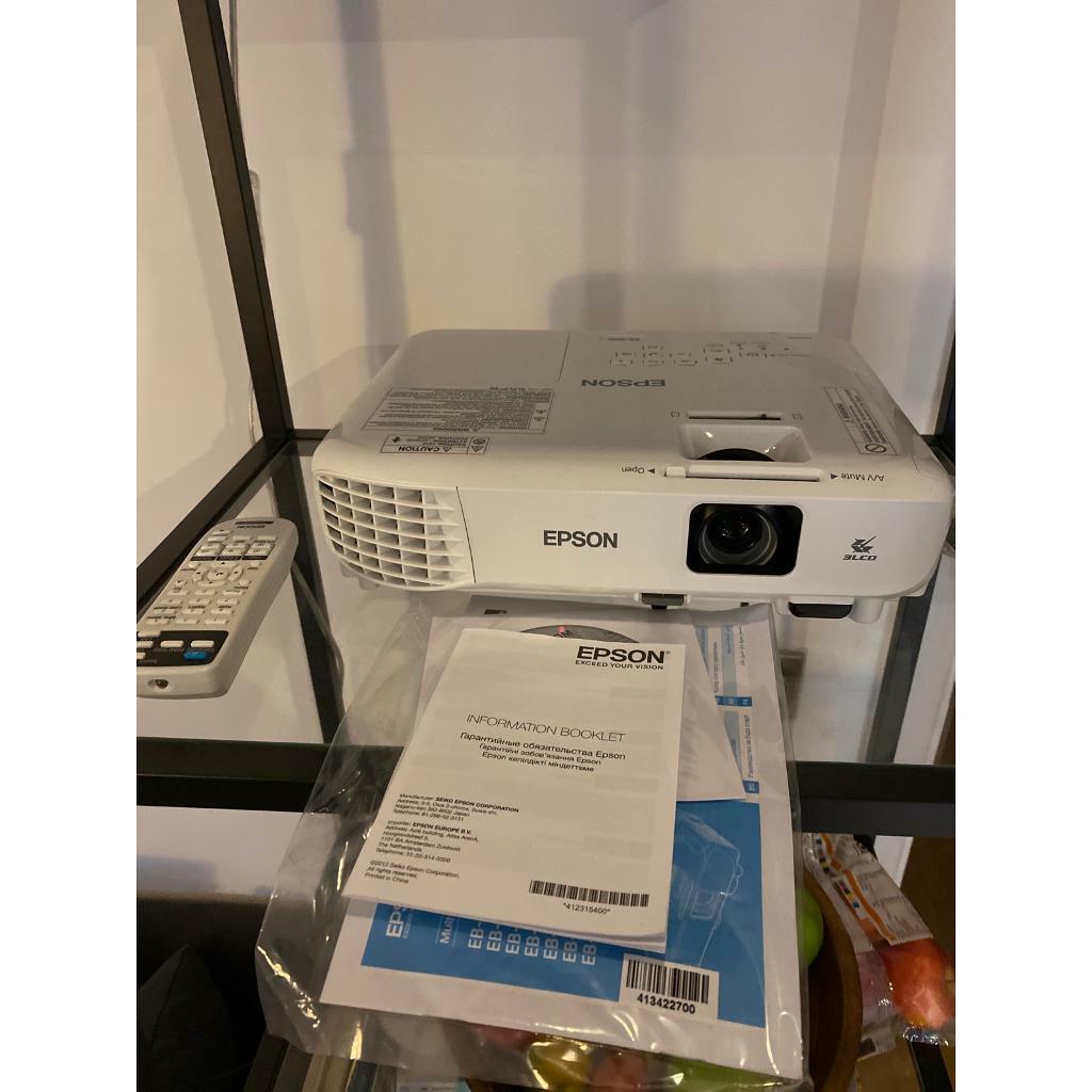 Epson EBW05 Projector in London Gumtree