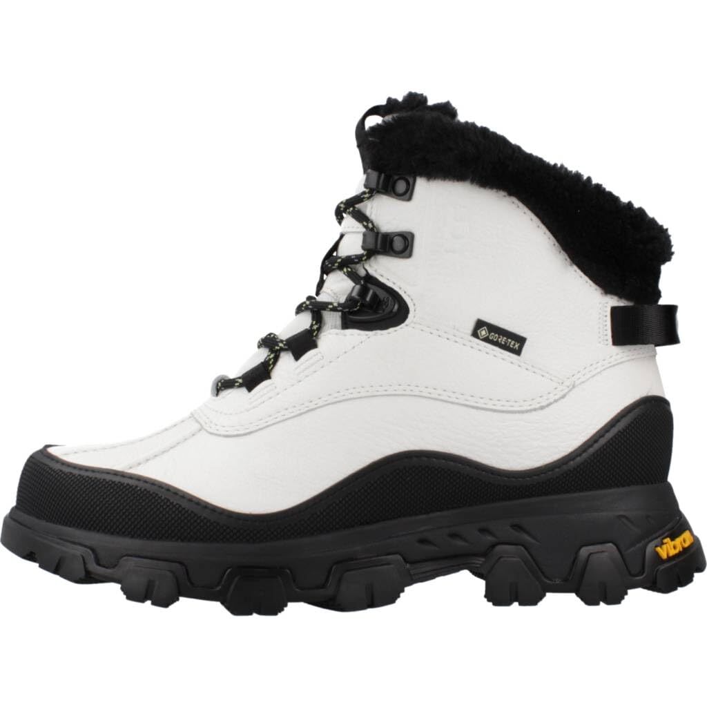 Pre-owned Ugg W Adirondack Meridian Hiker White
