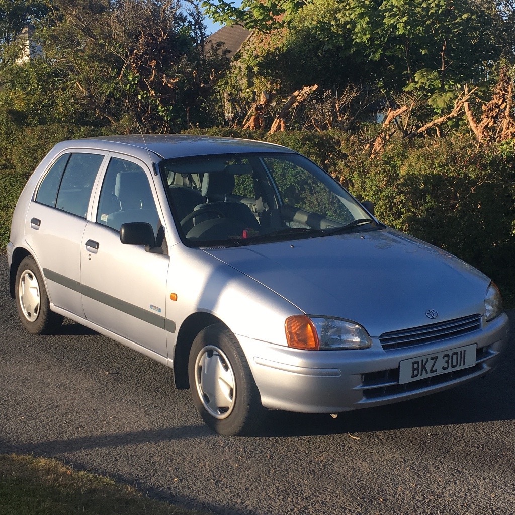 Toyota starlet 1999