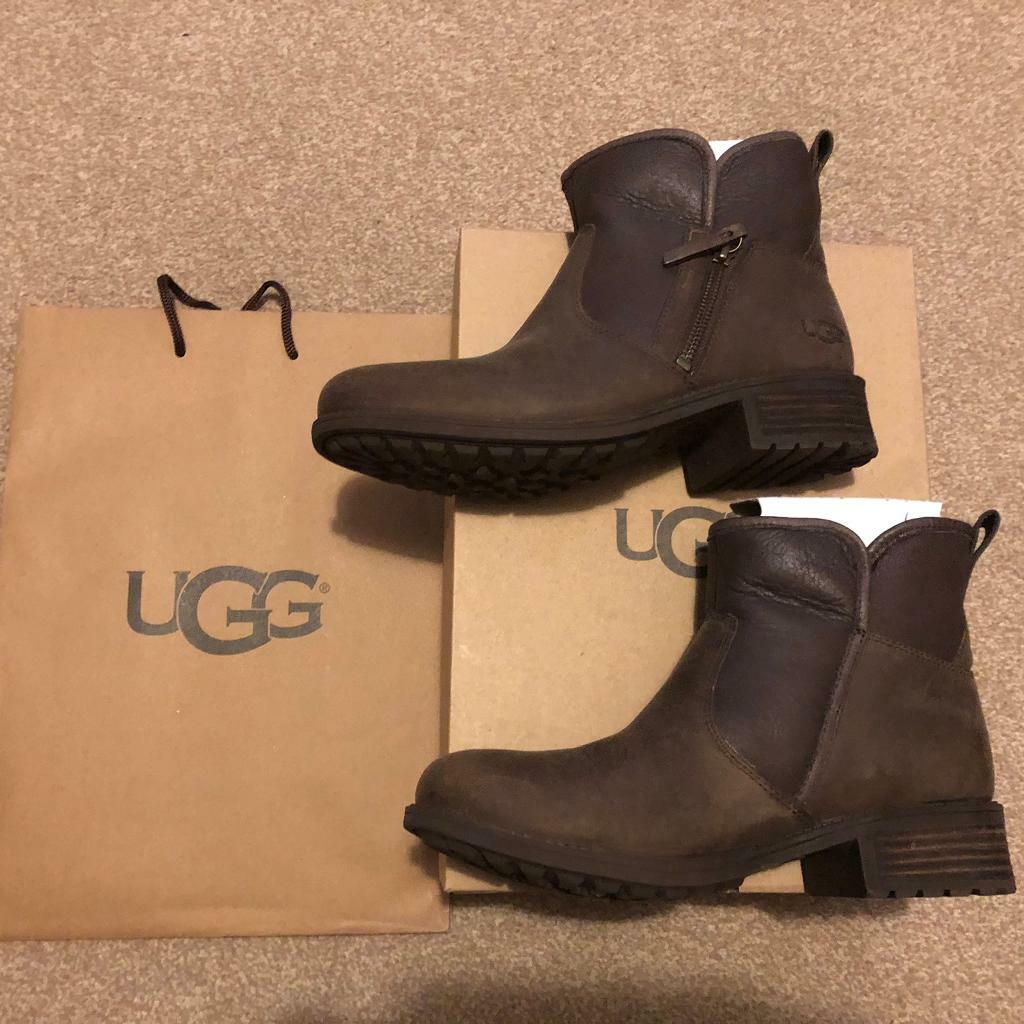 ugg lavelle size 6