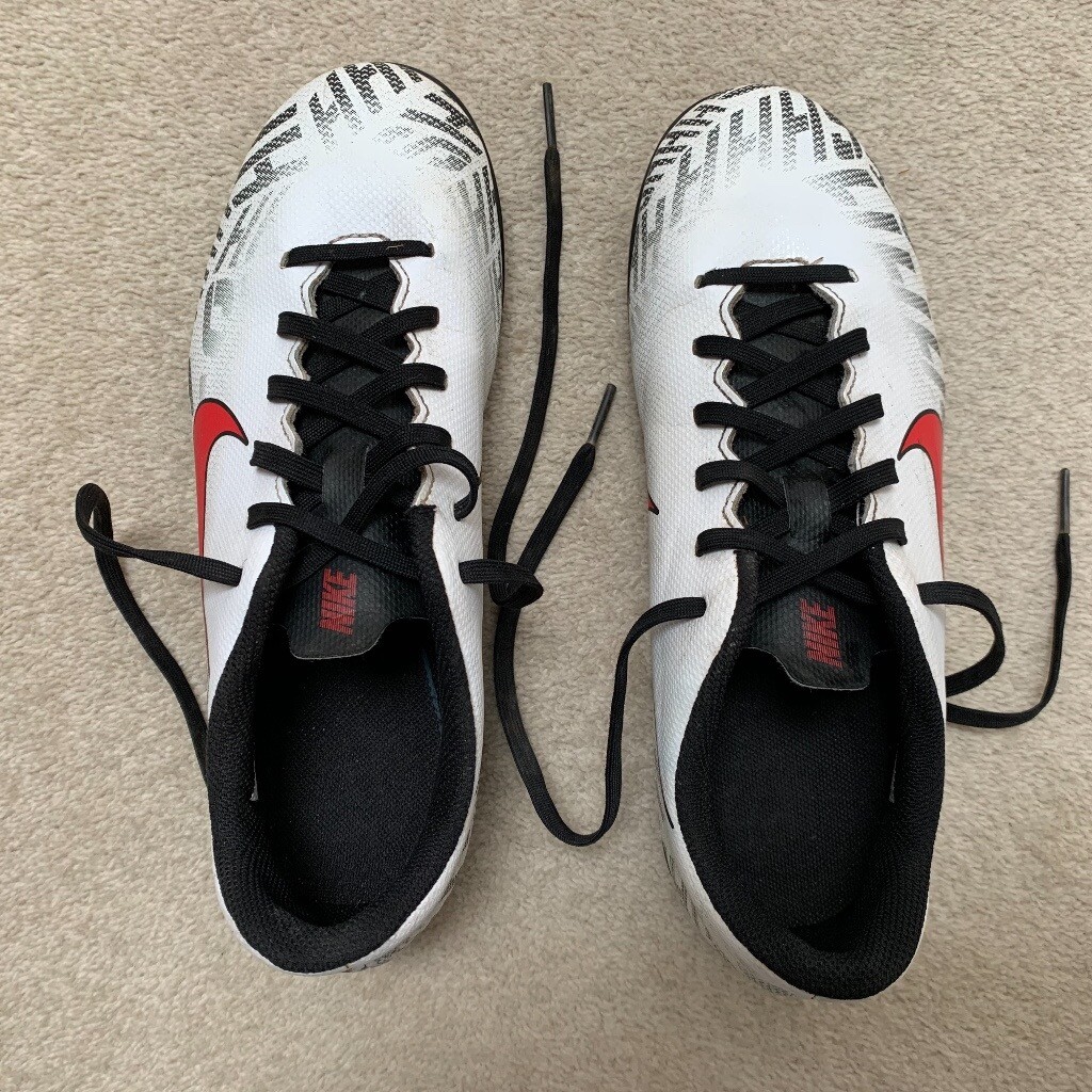 NIKE MERCURIAL VAPOR XII CLUB NEYMAR JR KIDS FOOTBALL BOOTS SIZE 38.5 in Maidstone, Kent Gumtree