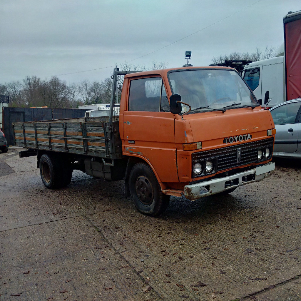 Toyota dyna 300