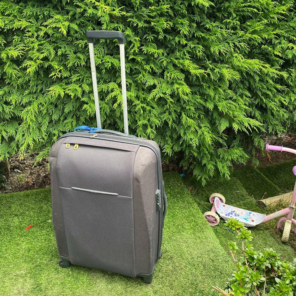 SAMSONITE large Hard Shell Pull Along Suitcase Luggage Wheels Cruise