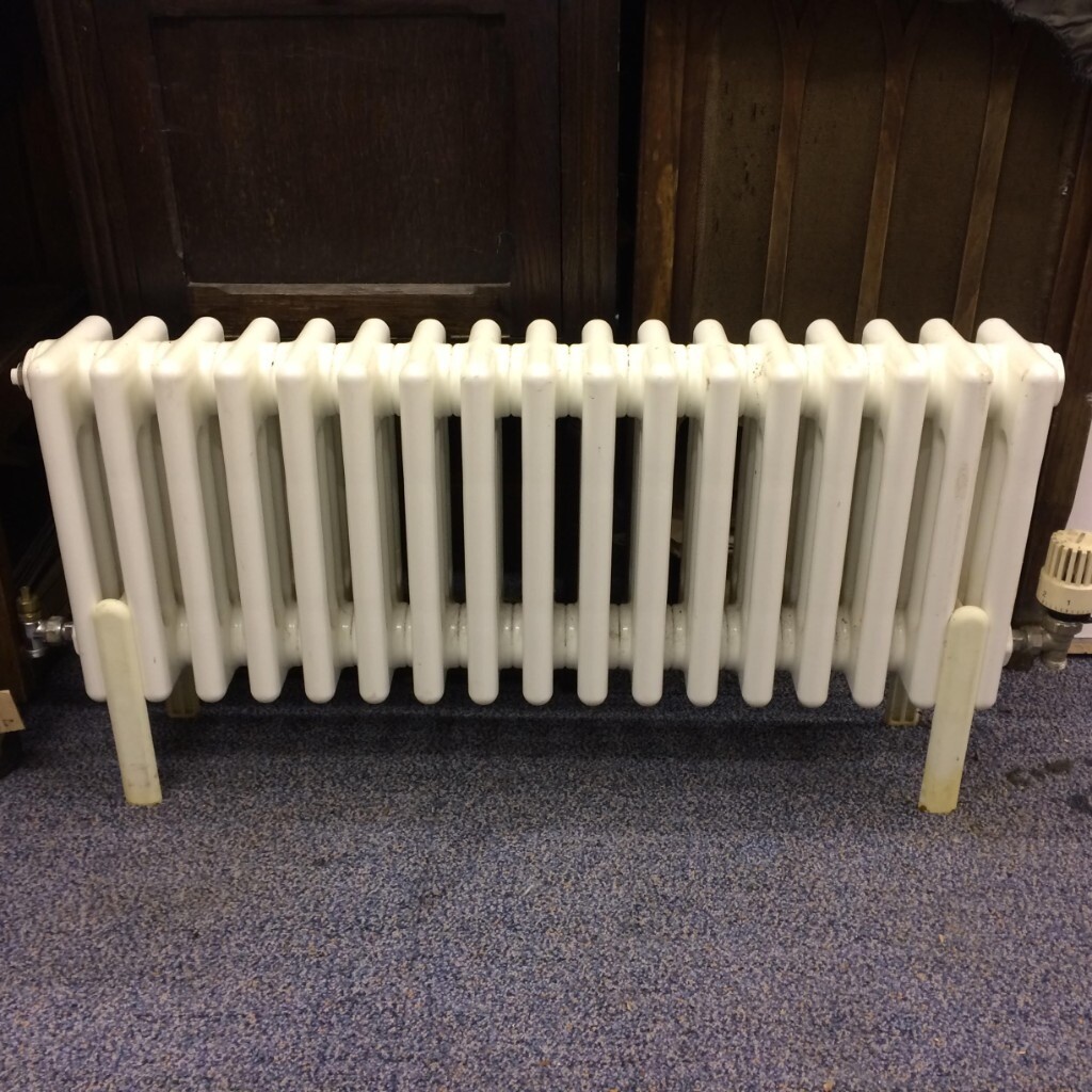 white column radiator on legs, great condition in Haddington, East