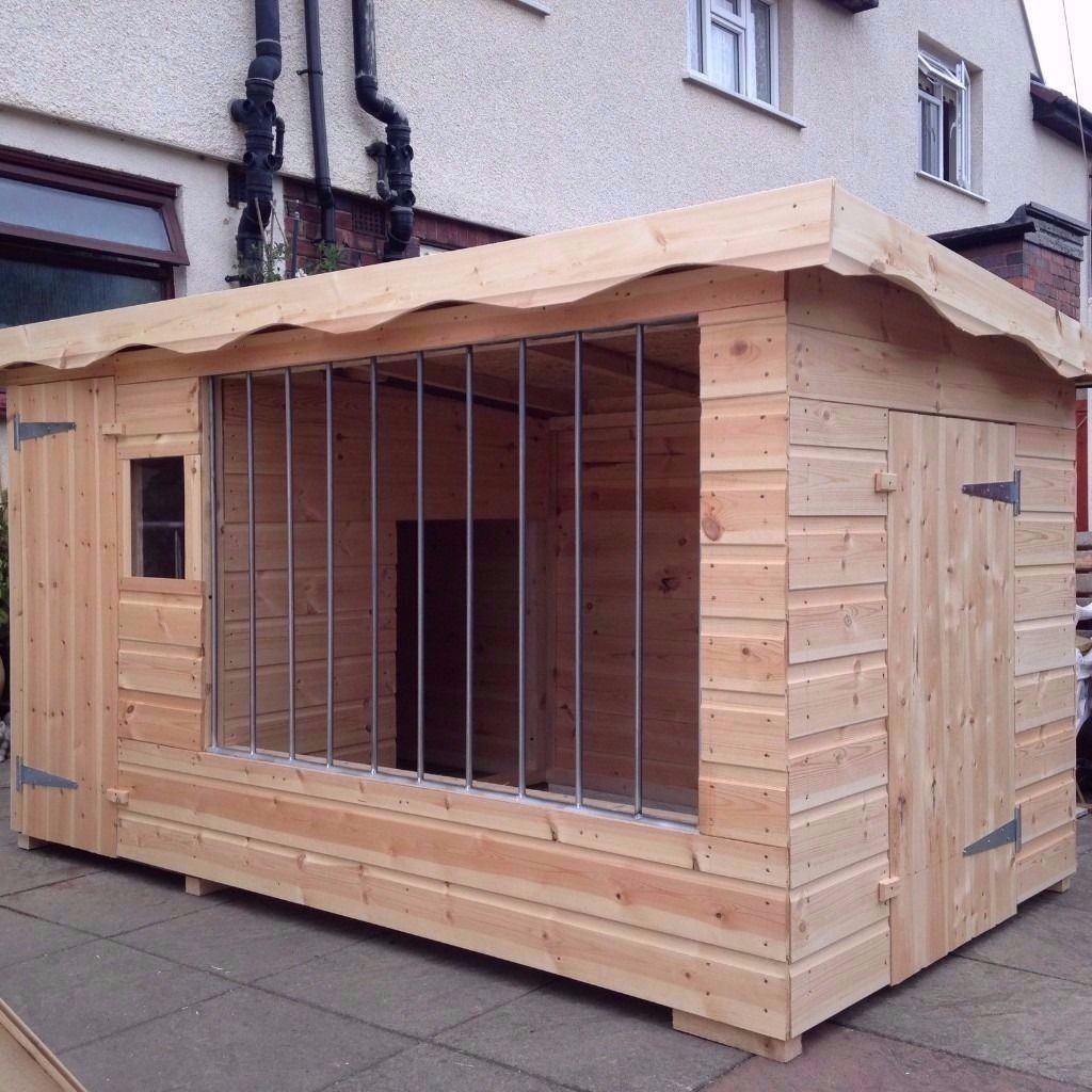 Brand new extra large dog kennel and run with galvanised bars and