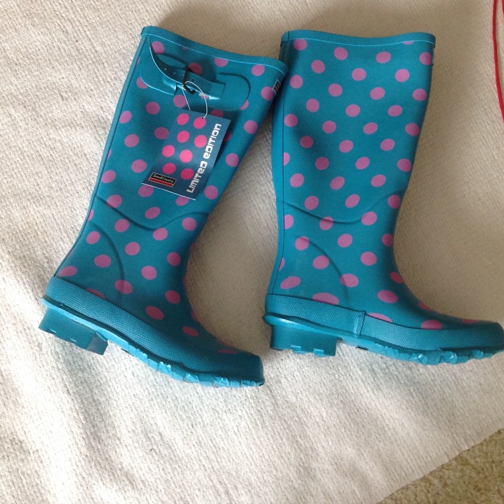 Brightly coloured brand new ladies Wellington boots , size 5 and two